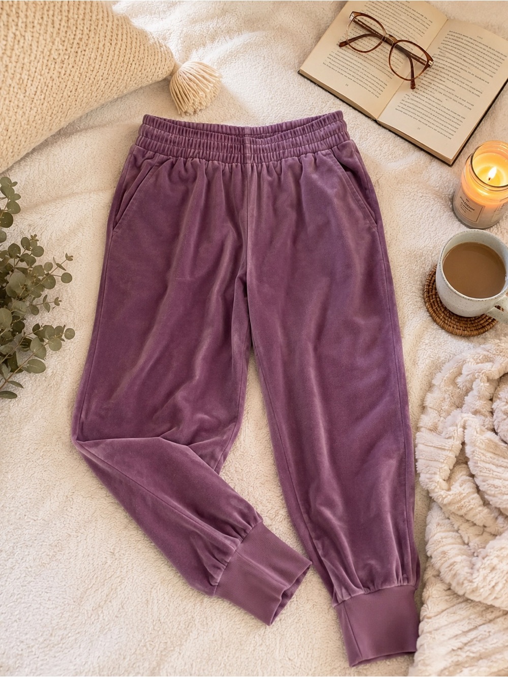 Nike Kids Velour Joggers in Mauve